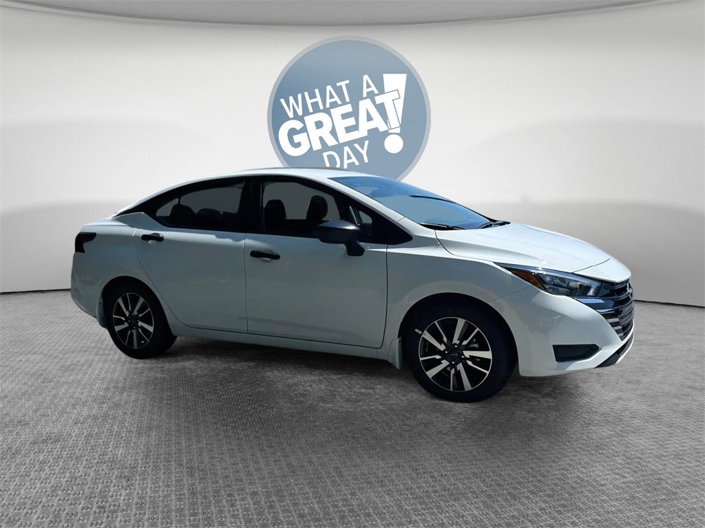 2025 Nissan Versa 1.6 S