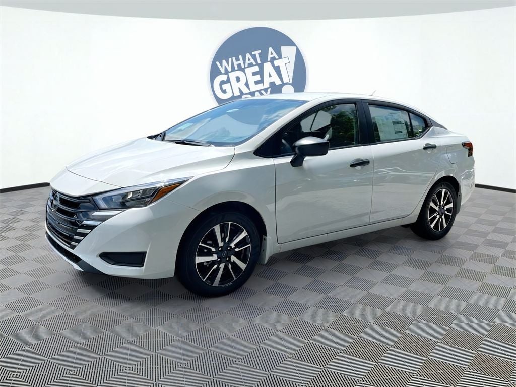 2025 Nissan Versa 1.6 S