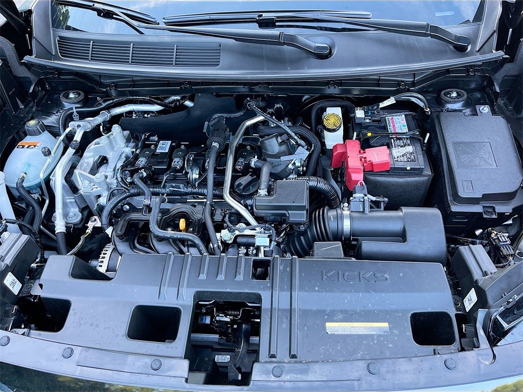 2025 Nissan Kicks SV