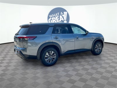 2025 Nissan Pathfinder S