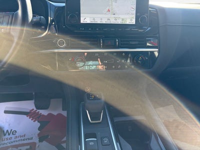 2022 Nissan Pathfinder SL