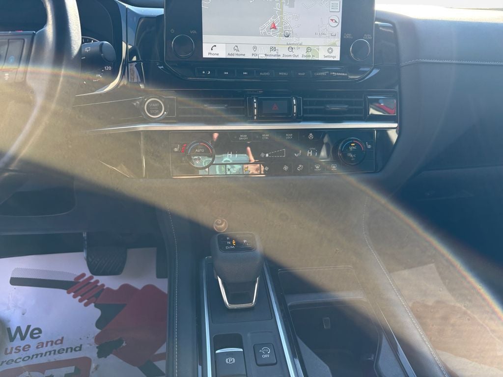 2022 Nissan Pathfinder SL