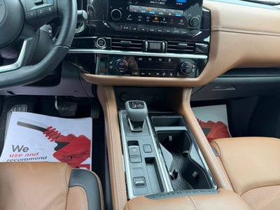 2024 Nissan Pathfinder Platinum
