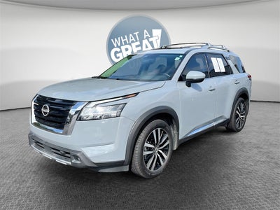 2023 Nissan Pathfinder Platinum