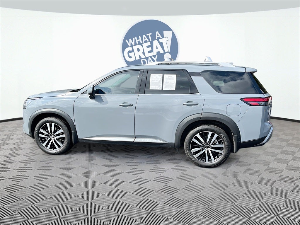 2023 Nissan Pathfinder Platinum
