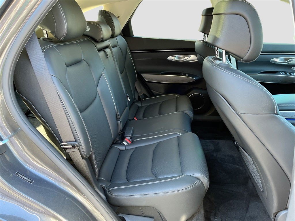 2024 Genesis GV70 2.5T