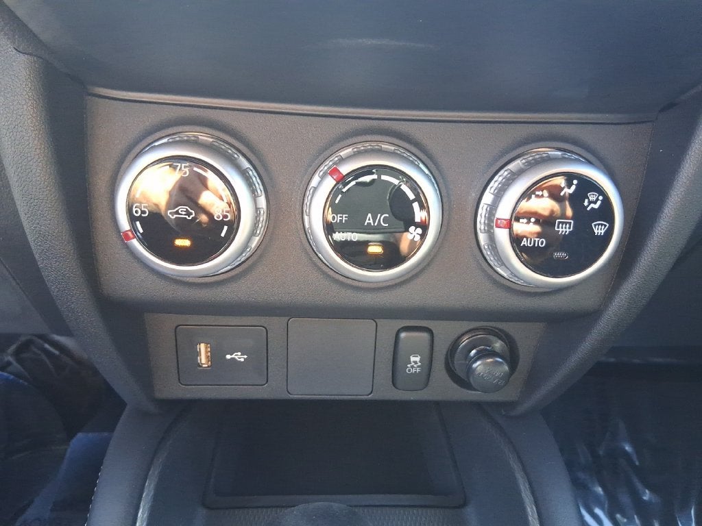 2027 Mitsubishi Outlander Sport Base