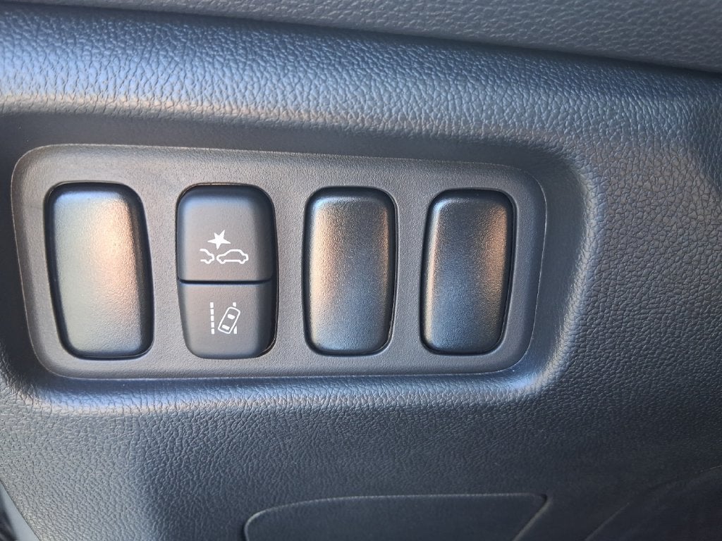 2027 Mitsubishi Outlander Sport Base