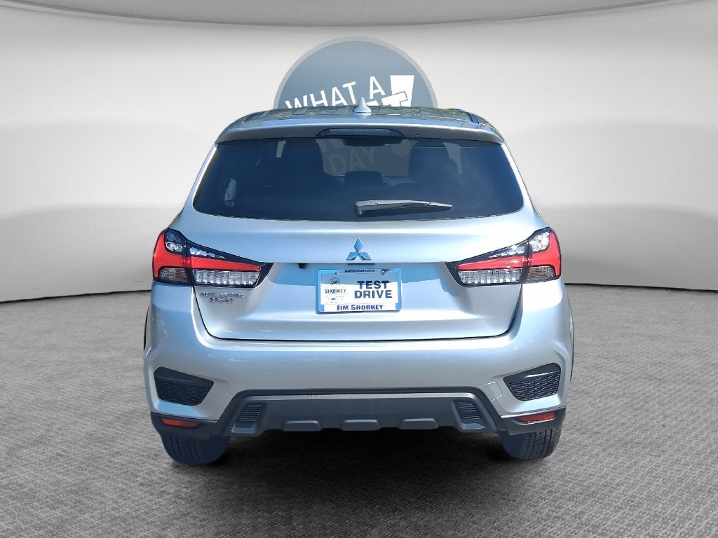 2027 Mitsubishi Outlander Sport Base