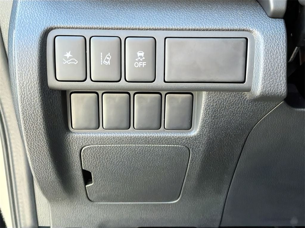 2026 Mitsubishi Eclipse Cross LE