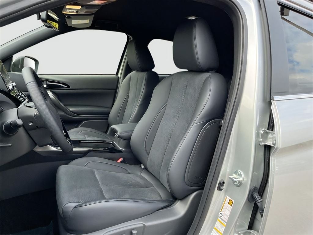 2026 Mitsubishi Eclipse Cross Base