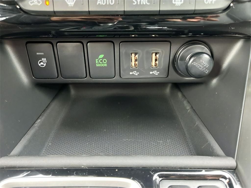 2026 Mitsubishi Eclipse Cross Base