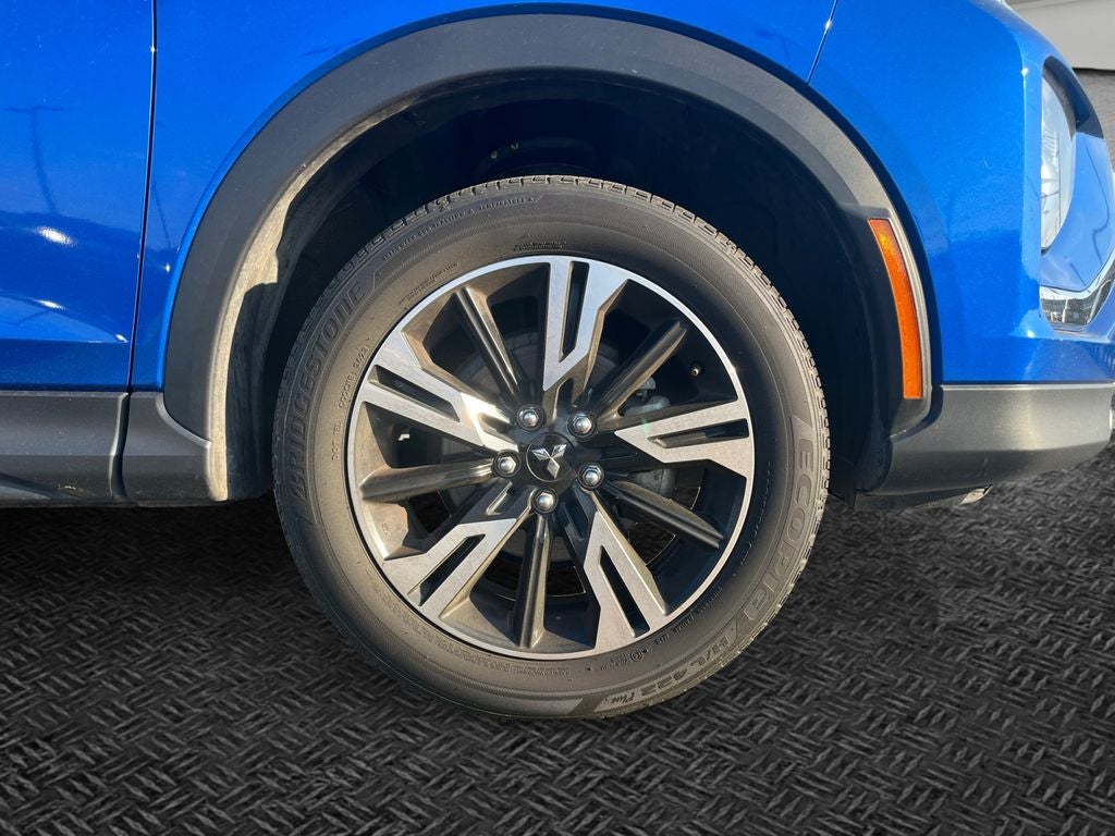 2024 Mitsubishi Eclipse Cross Base