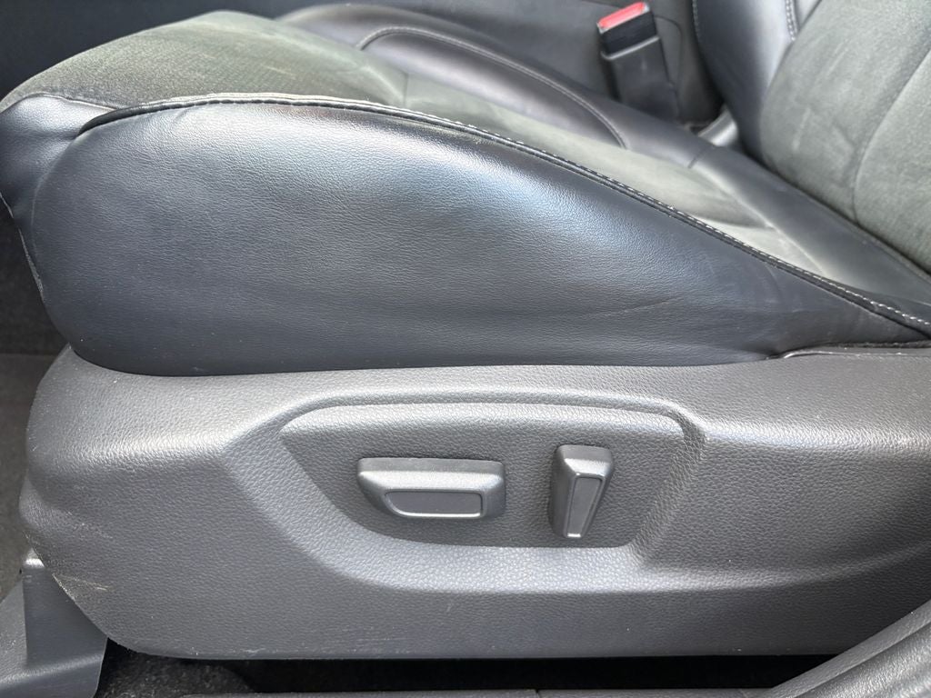 2024 Mitsubishi Eclipse Cross Base