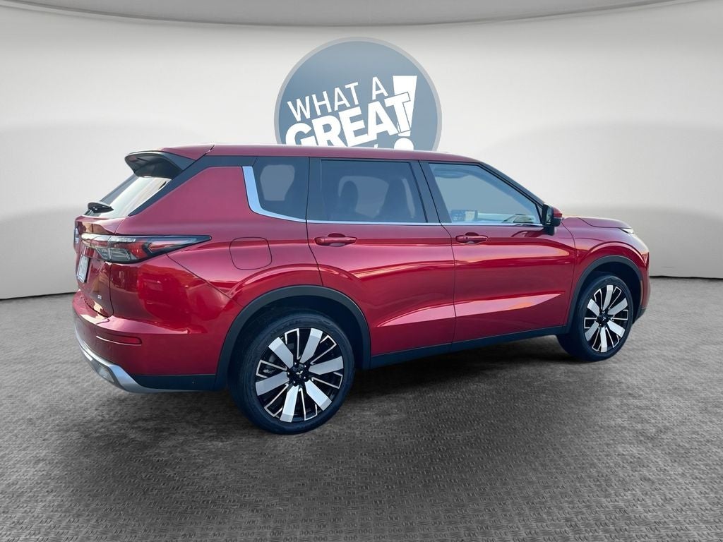 2025 Mitsubishi Outlander SE