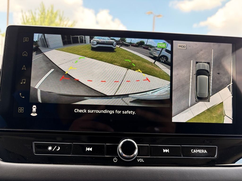 2026 Mitsubishi Outlander SE