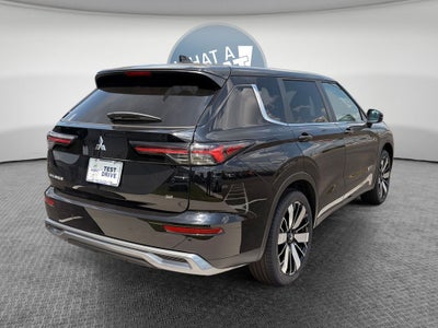2026 Mitsubishi Outlander SE