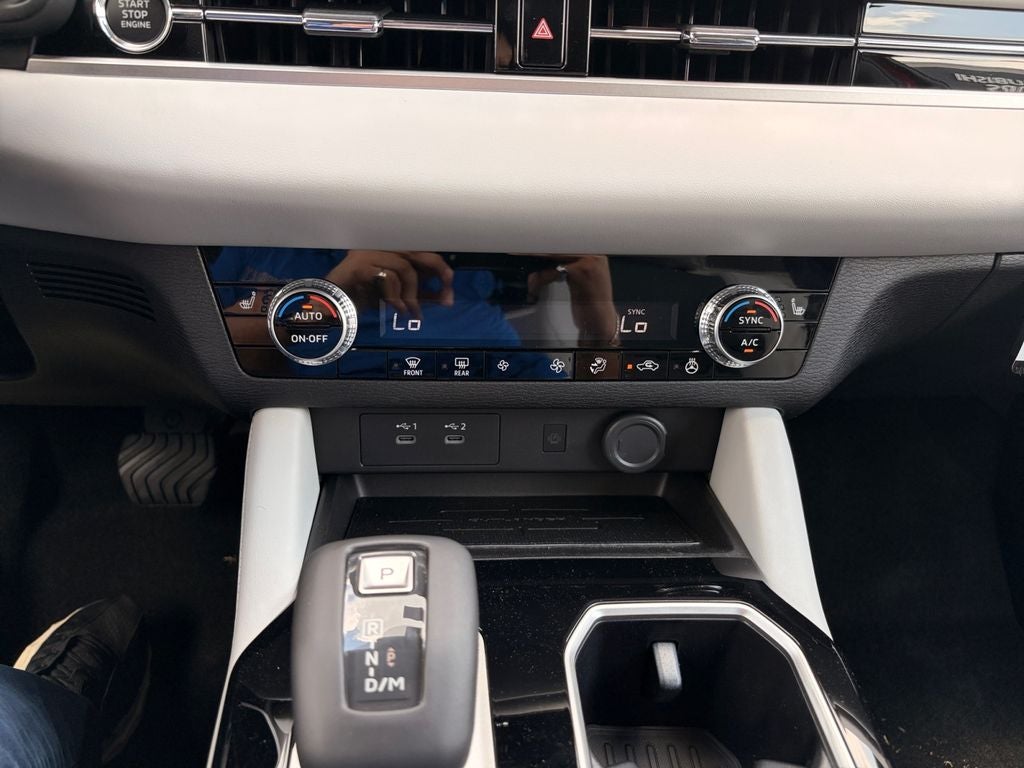 2026 Mitsubishi Outlander SE