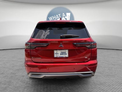 2026 Mitsubishi Outlander SE