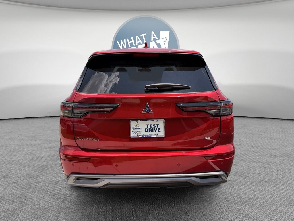 2026 Mitsubishi Outlander SE