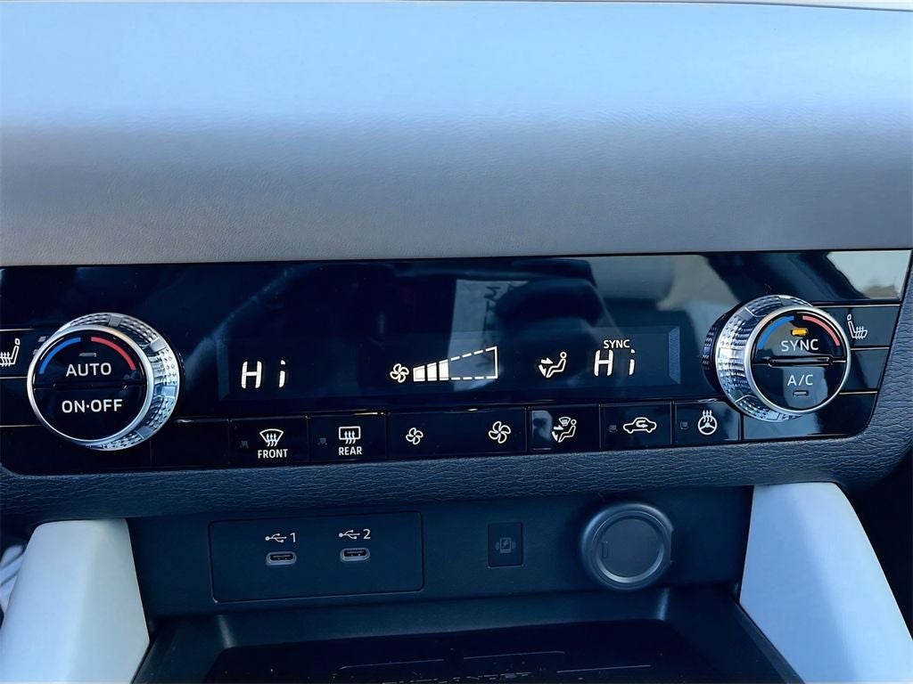 2026 Mitsubishi Outlander SE