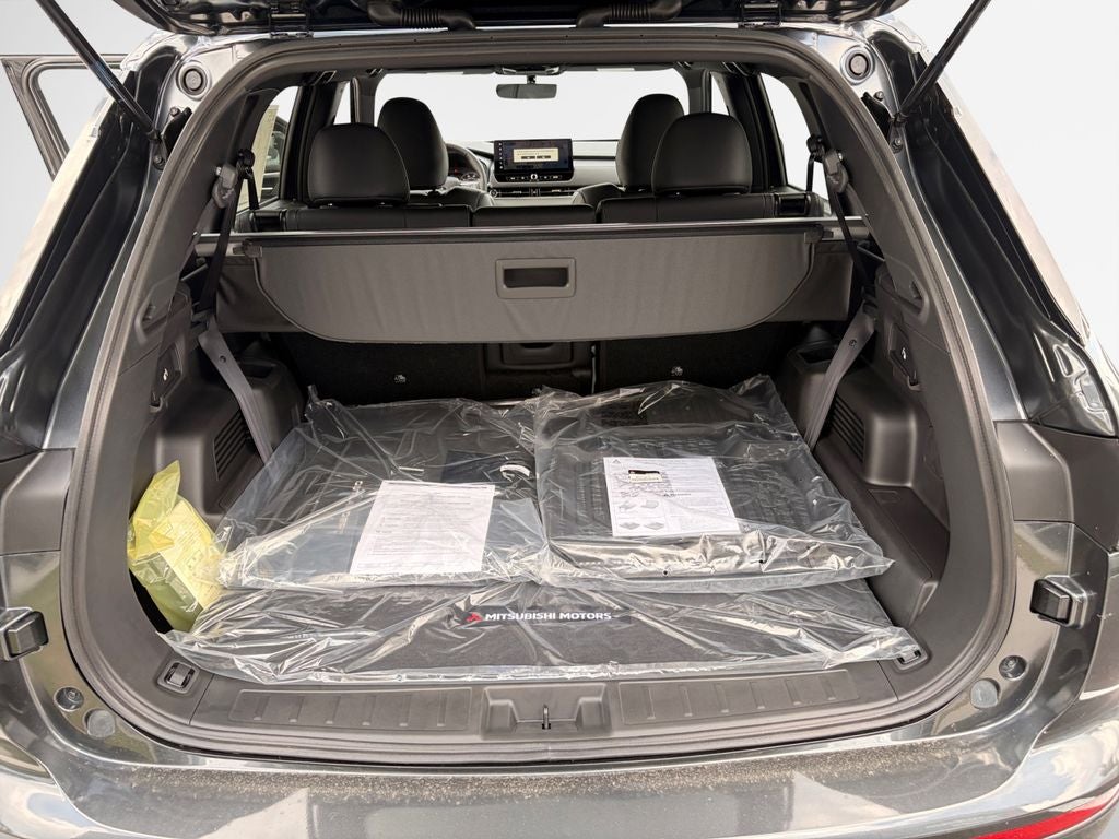 2026 Mitsubishi Outlander LE