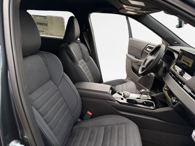 2026 Mitsubishi Outlander LE