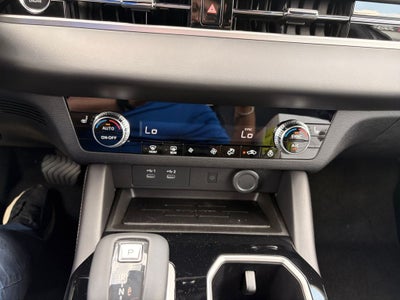 2026 Mitsubishi Outlander LE