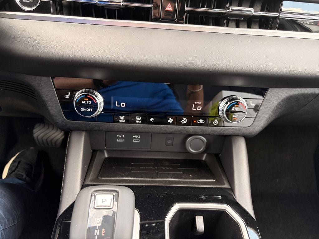 2026 Mitsubishi Outlander LE