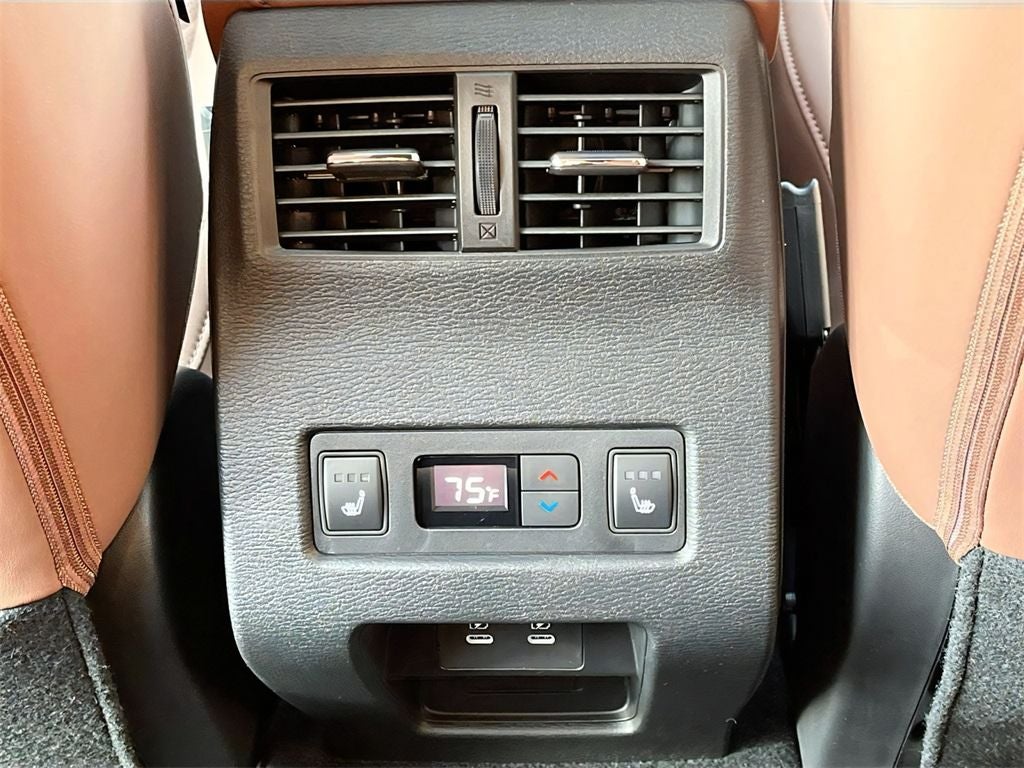 2025 Mitsubishi Outlander SEL