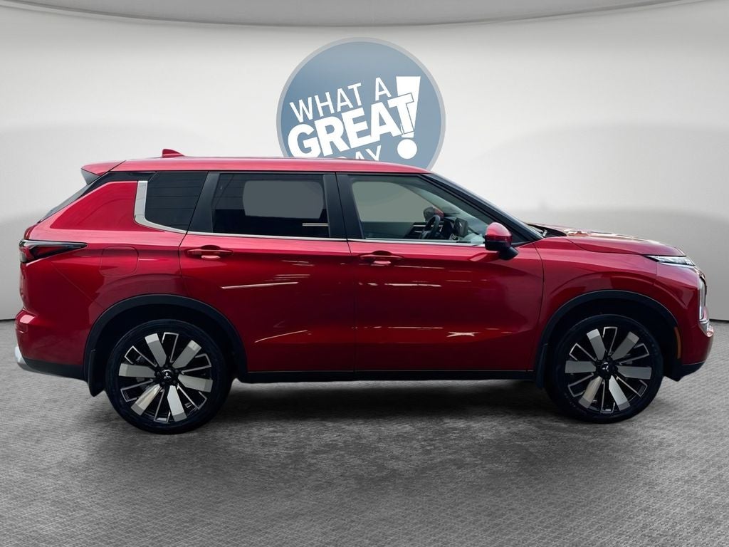2025 Mitsubishi Outlander SE