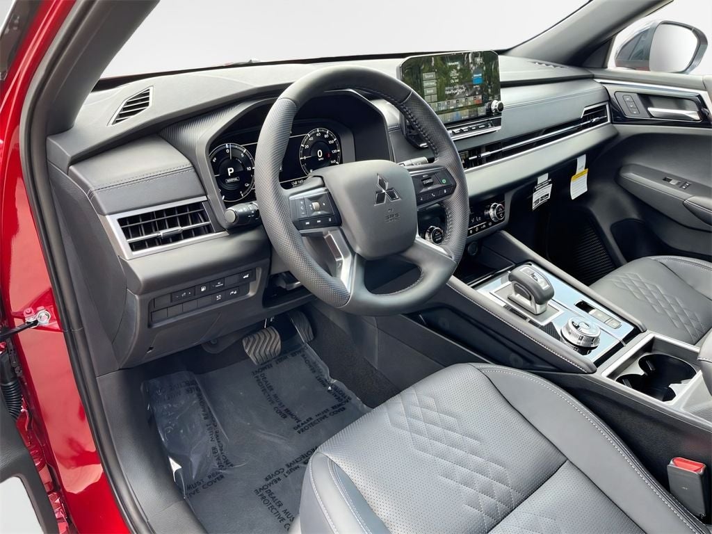 2025 Mitsubishi Outlander PHEV Base