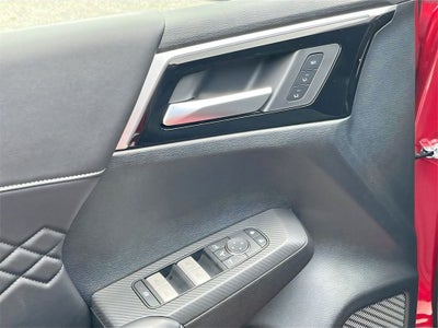 2025 Mitsubishi Outlander PHEV Base