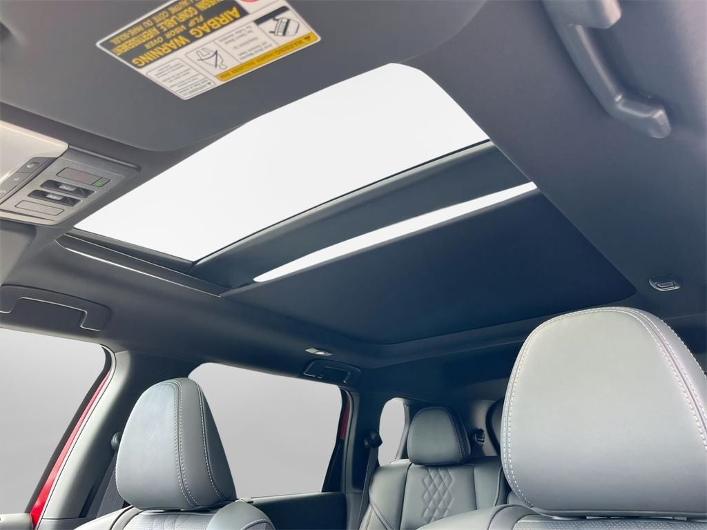 2025 Mitsubishi Outlander PHEV Base