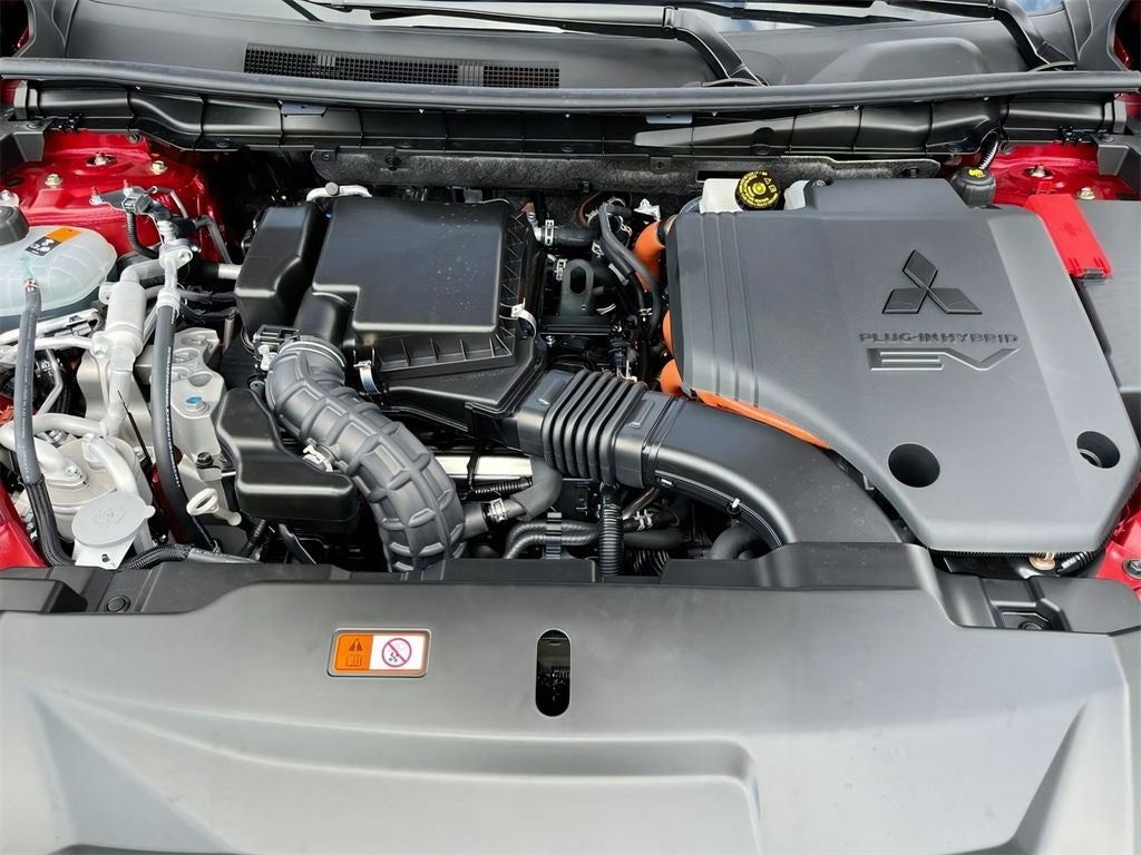 2025 Mitsubishi Outlander PHEV Base