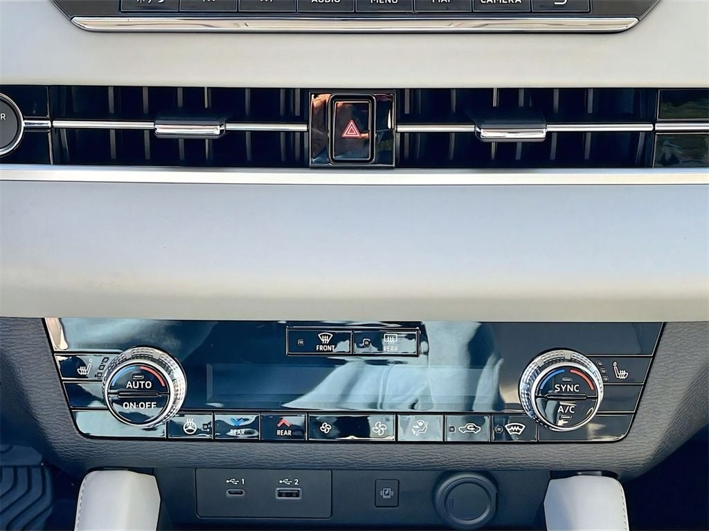 2025 Mitsubishi Outlander PHEV SEL