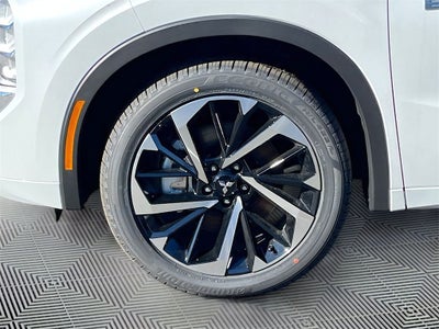 2025 Mitsubishi Outlander PHEV SEL