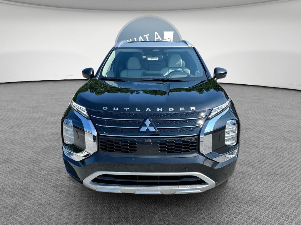 2025 Mitsubishi Outlander PHEV Base