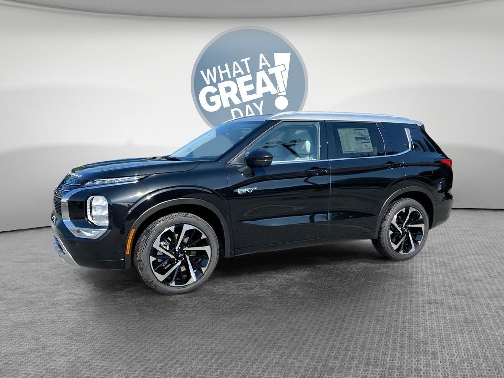 2025 Mitsubishi Outlander PHEV Base