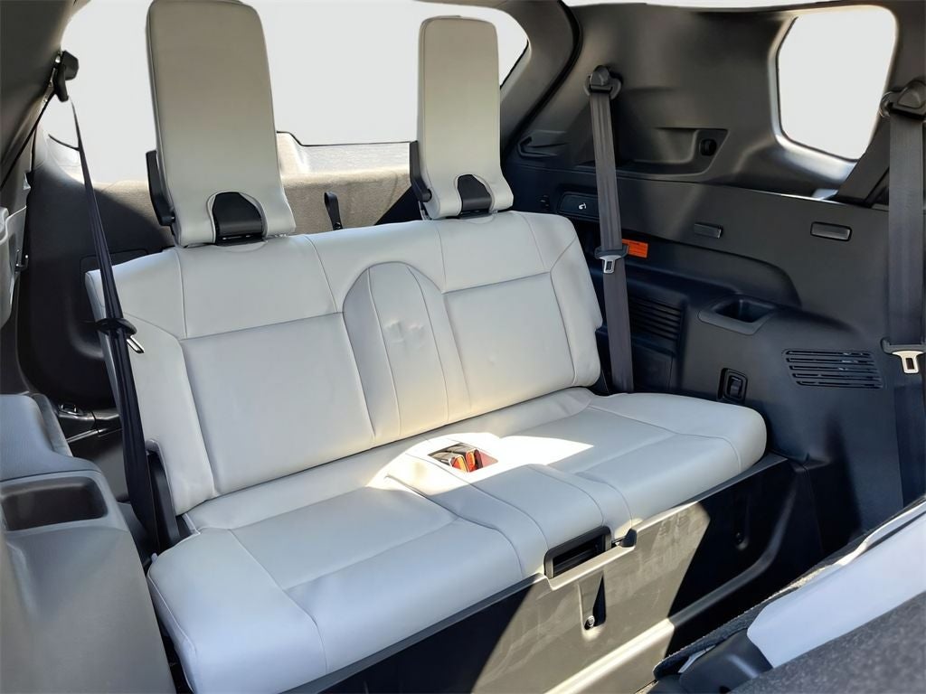 2025 Mitsubishi Outlander PHEV Base