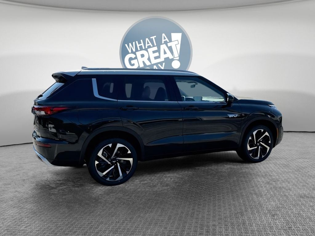 2025 Mitsubishi Outlander PHEV Base