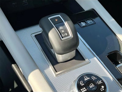 2025 Mitsubishi Outlander PHEV SEL