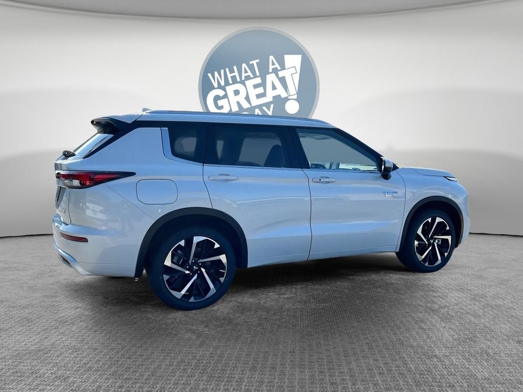 2025 Mitsubishi Outlander PHEV SEL