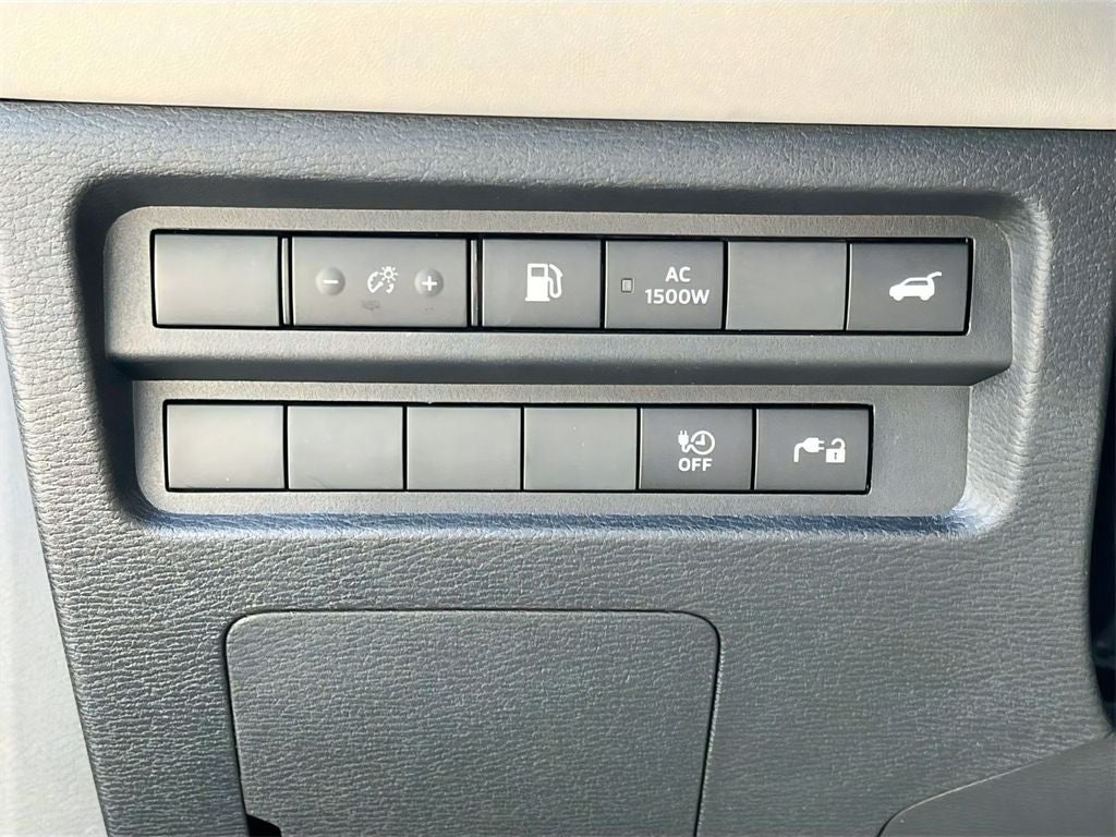 2025 Mitsubishi Outlander PHEV SEL