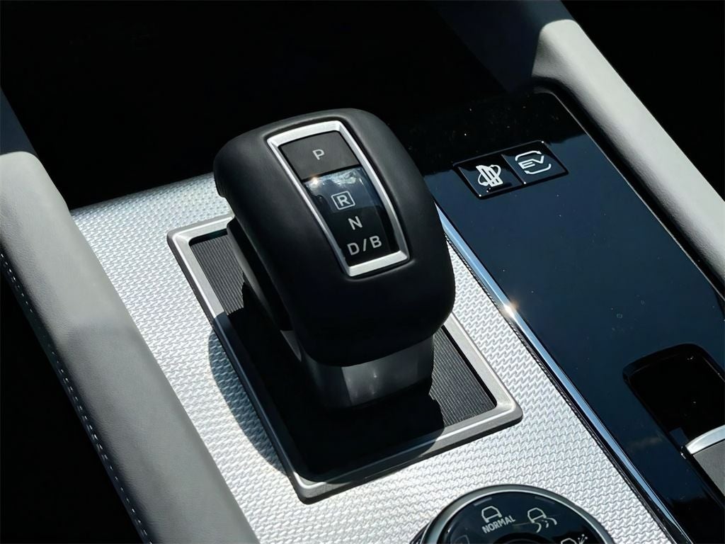 2025 Mitsubishi Outlander PHEV SEL