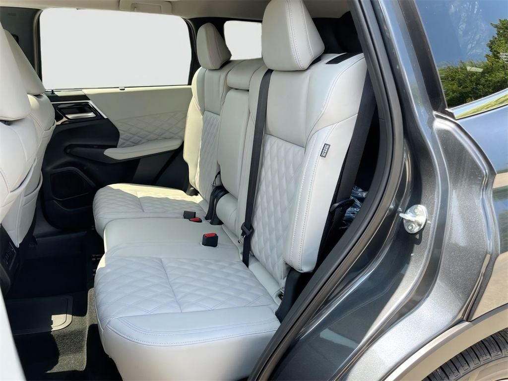 2025 Mitsubishi Outlander PHEV SEL