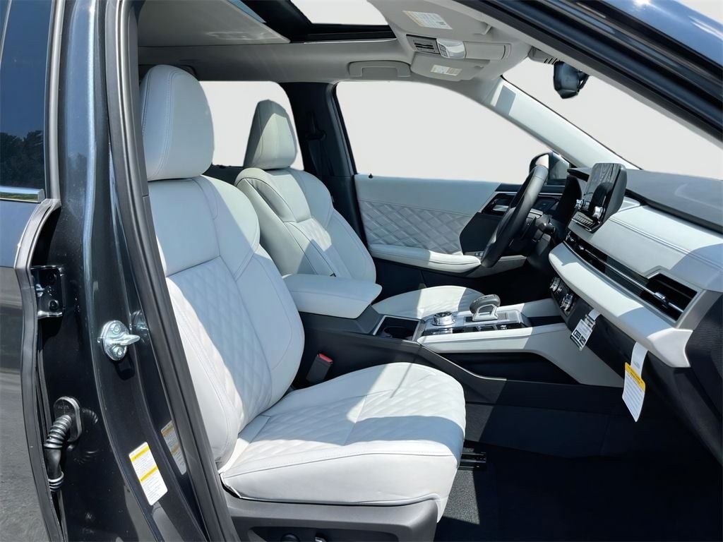 2025 Mitsubishi Outlander PHEV SEL