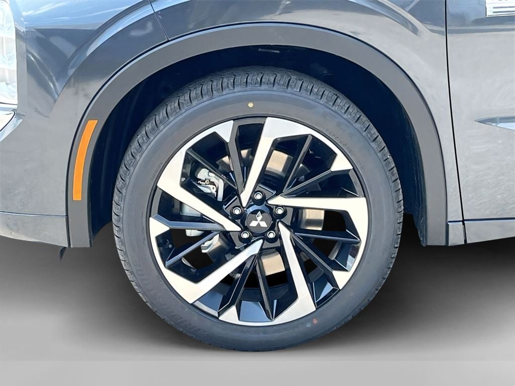 2025 Mitsubishi Outlander PHEV SEL