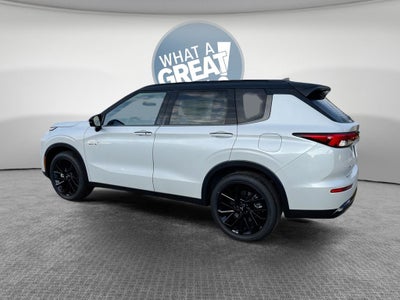 2025 Mitsubishi Outlander PHEV Base