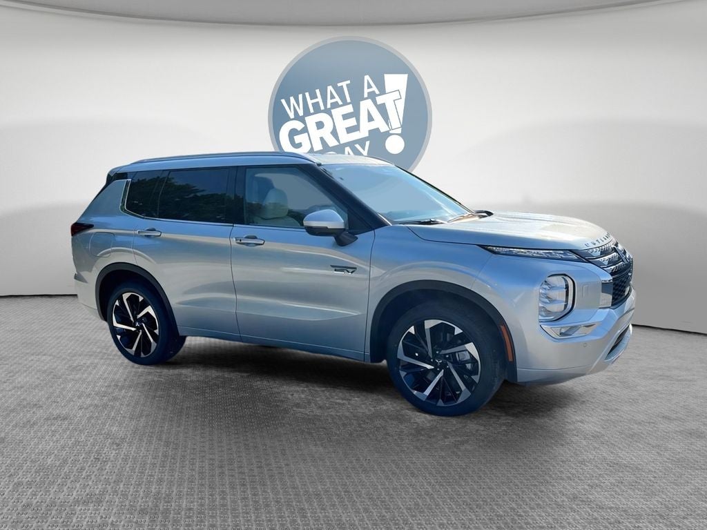 2025 Mitsubishi Outlander PHEV SEL